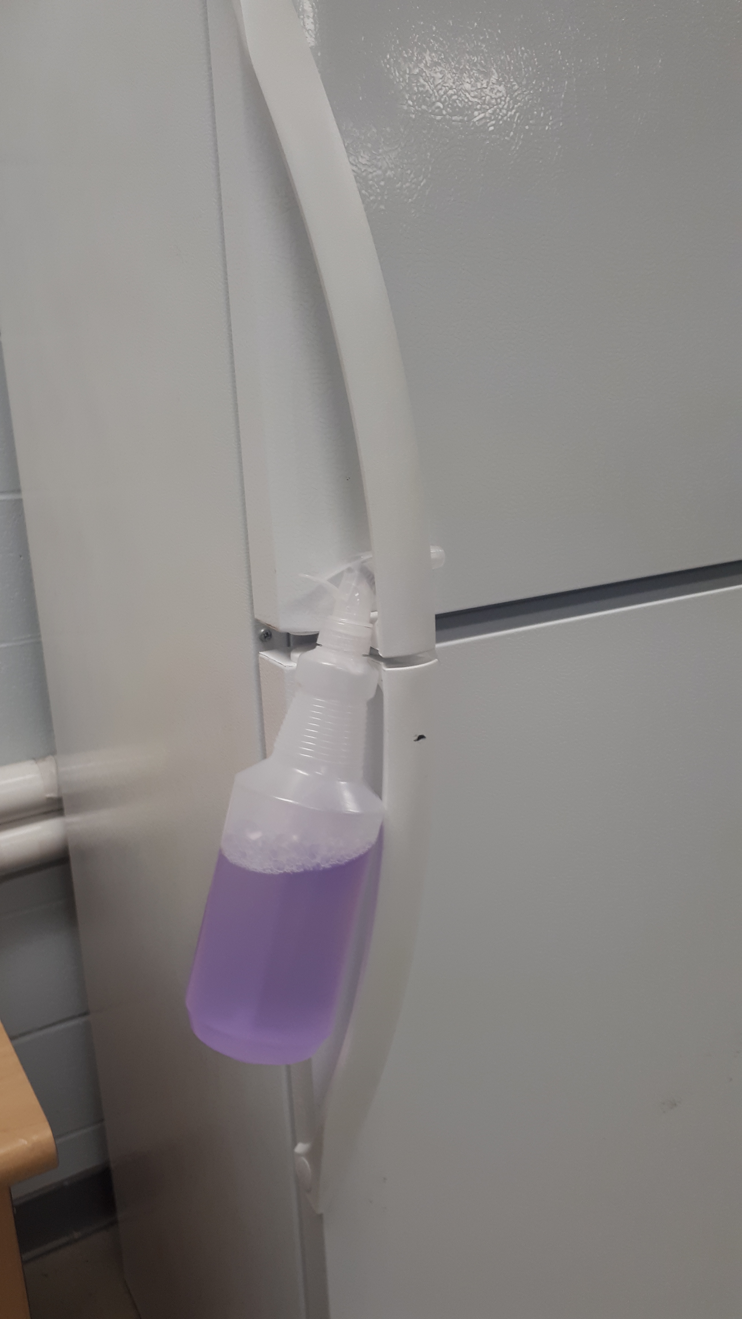 Fridge Handle Sanitation