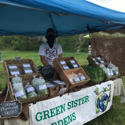 Farmers' Market Set-Up