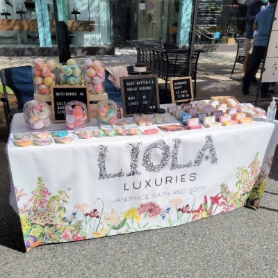 Liola Booth Setup