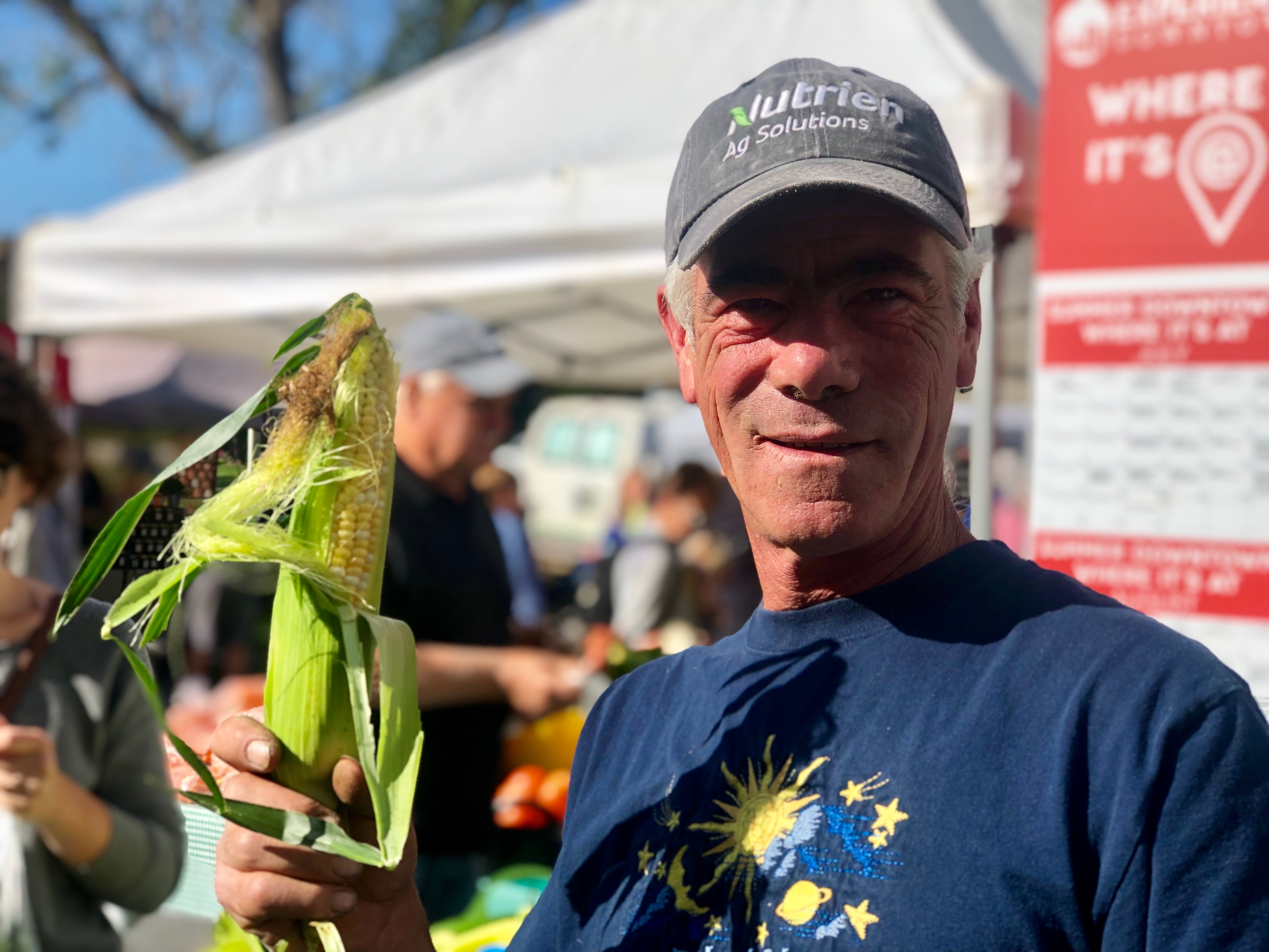 Outdoor Farmers' Market